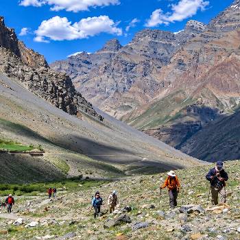 trekking
